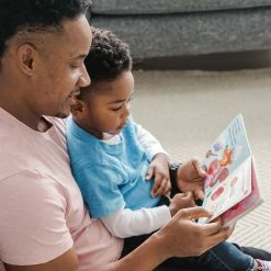 MW Everybody Loves Acorn Soup! Board Book -Creative Activities Sales everybody loves acorn soup board bookbb02 a03